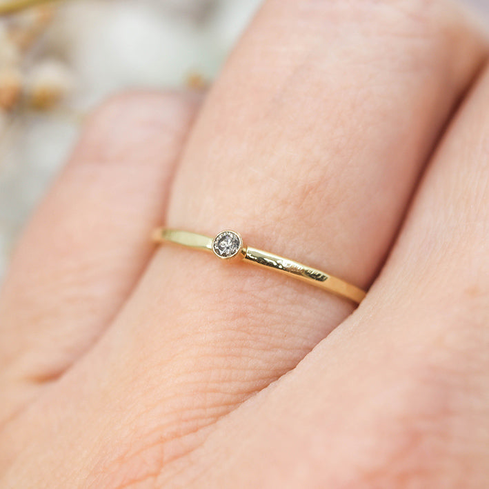 Taiko buik matchmaker Opgewonden zijn Diamant 2 mm 14kt goud ring - geboortesteen april